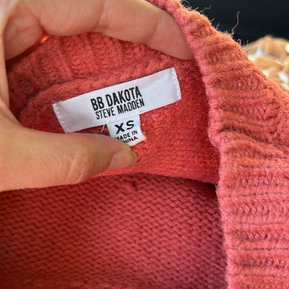 “Bobble Yum” sweater in rosy pink - Picture 7 of 9